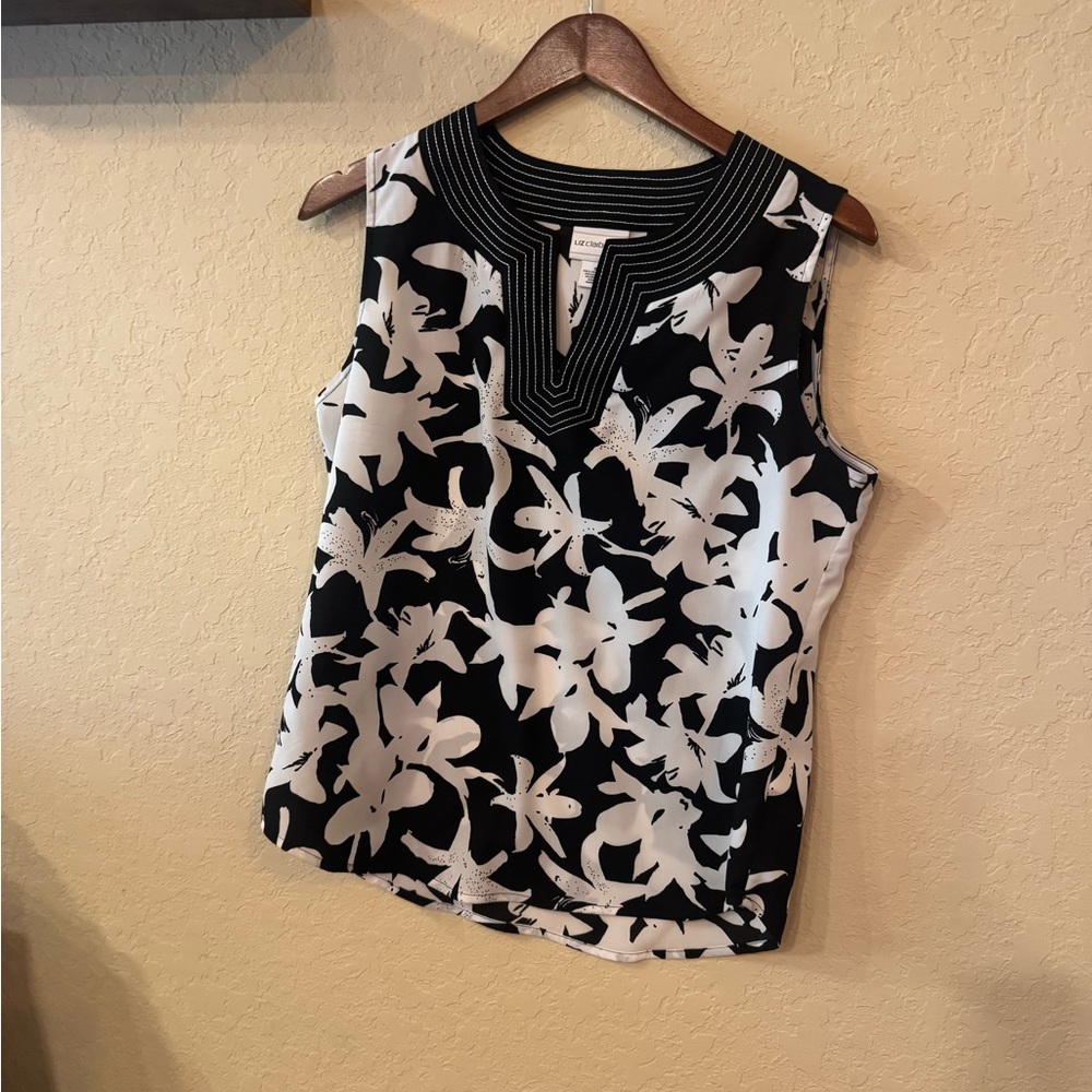 Liz Claiborne Black and White Sleeveless Blouse